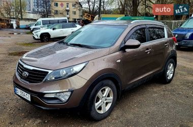 Позашляховик / Кросовер Kia Sportage 2015 в Києві