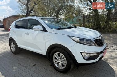 Внедорожник / Кроссовер Kia Sportage 2011 в Млинове