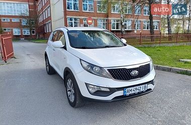 Внедорожник / Кроссовер Kia Sportage 2015 в Звягеле
