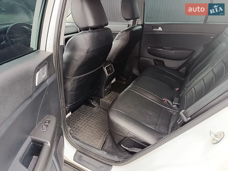 Kia Sportage 2017 VIN U5YPG815GHL374556 фото оголошення 14 з 59