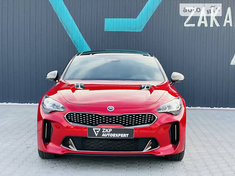 Лифтбек Kia Stinger 2018 в Мукачево
