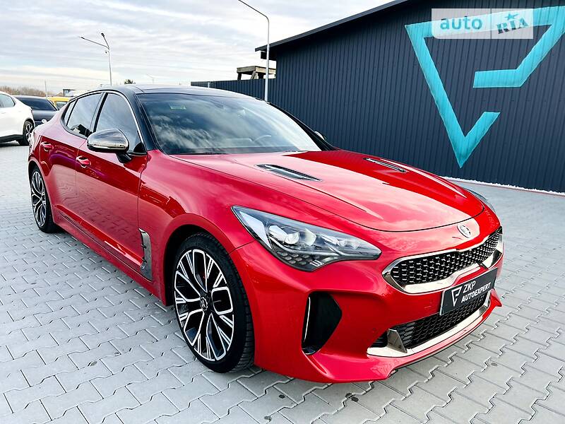 Лифтбек Kia Stinger 2018 в Мукачево
