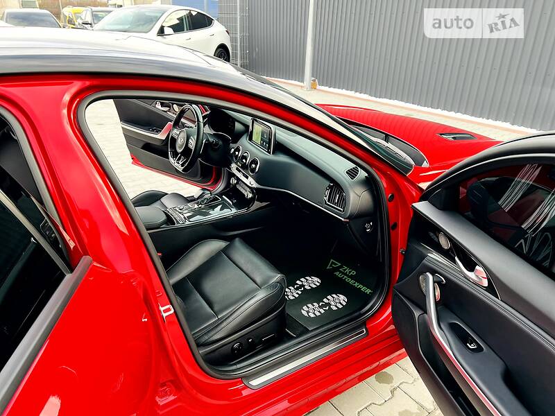 Лифтбек Kia Stinger 2018 в Мукачево