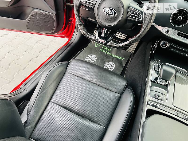 Лифтбек Kia Stinger 2018 в Мукачево