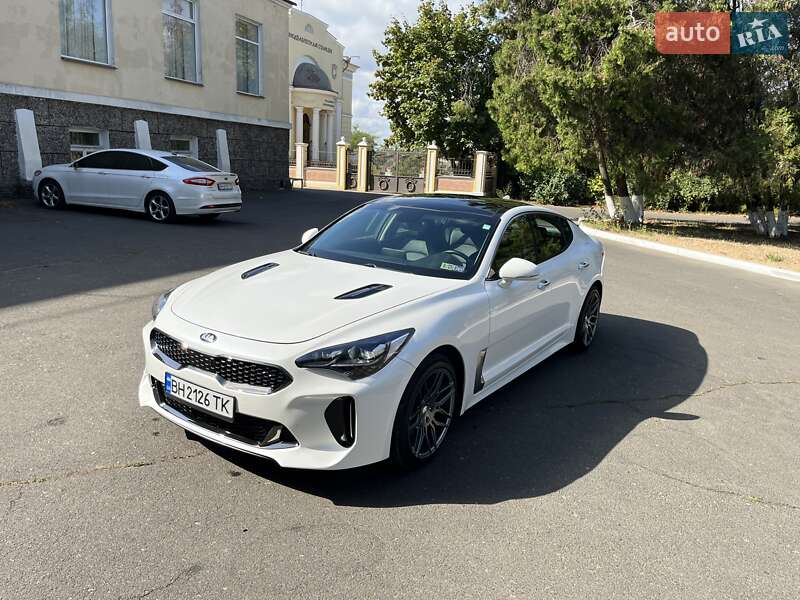 Фастбек Kia Stinger 2017 в Одесі