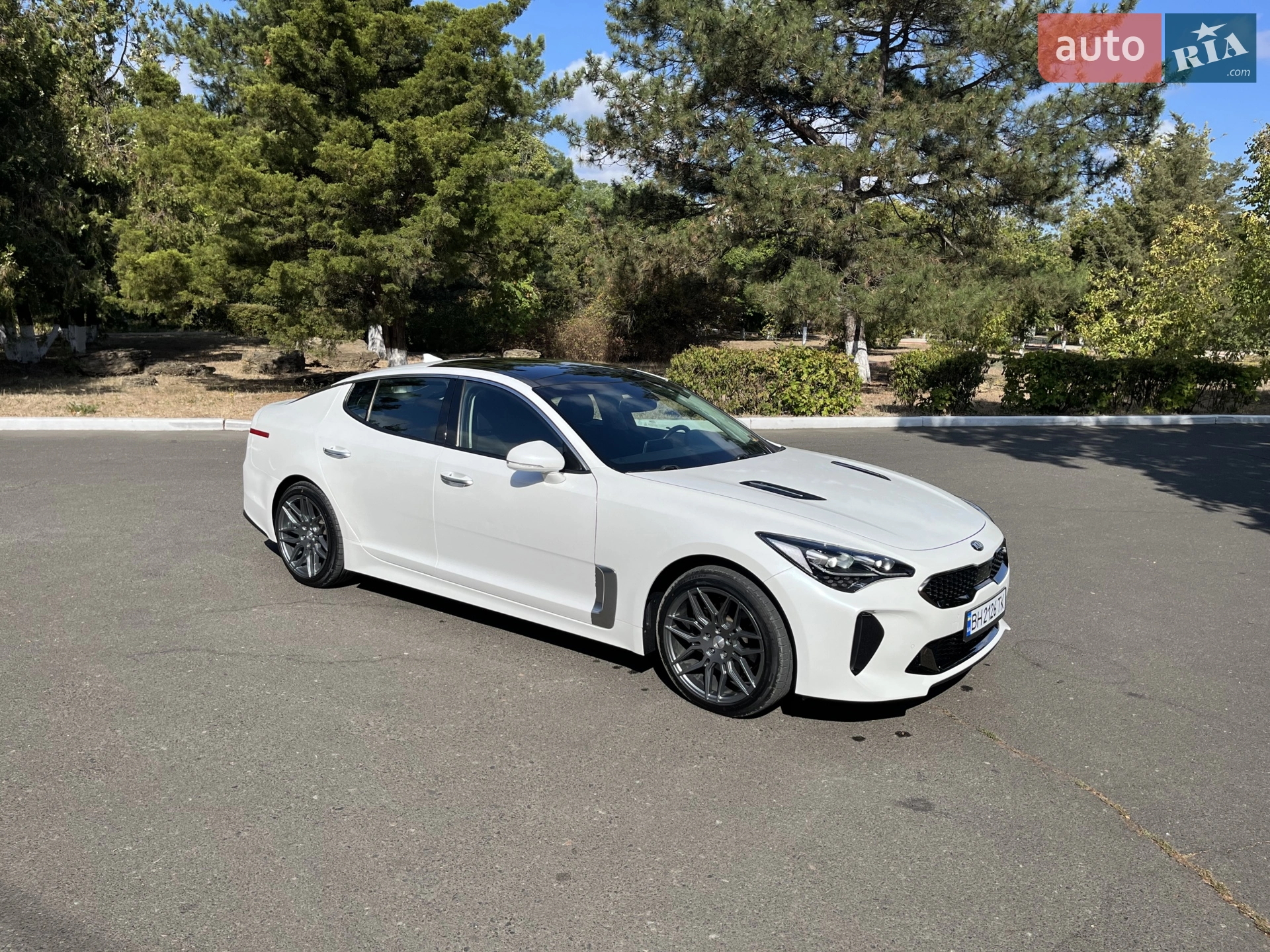 2017 Kia Stinger - мініатюра 11