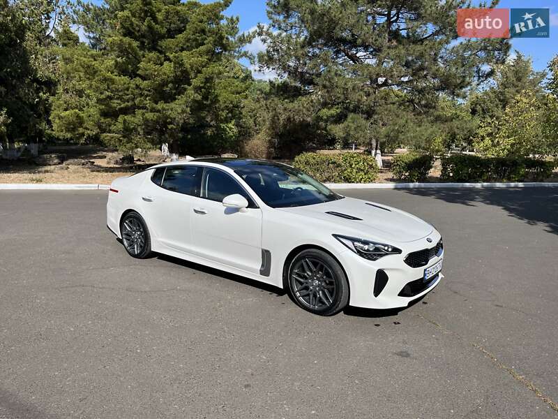 Фастбек Kia Stinger 2017 в Одесі