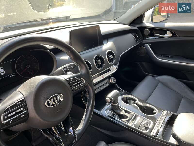 Фастбек Kia Stinger 2017 в Одесі