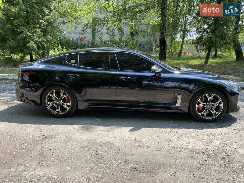 Фастбэк Kia Stinger 2018 в Луцке фото 10 Фастбэк Kia Stinger 2018 в Луцке