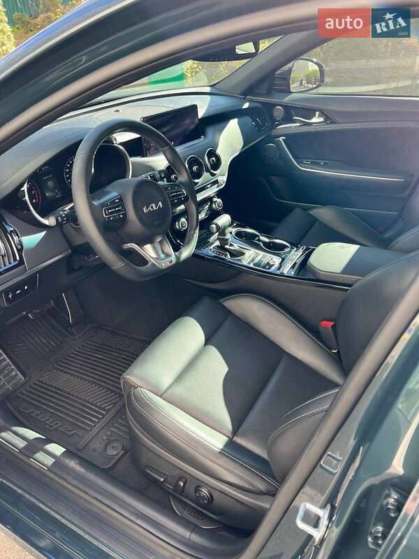 Лифтбек Kia Stinger 2021 в Киеве