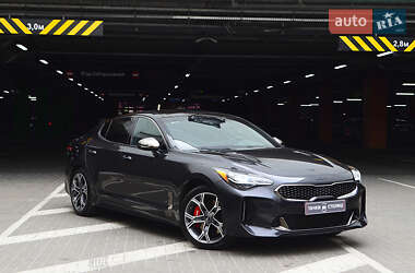 Фастбэк Kia Stinger 2018 в Киеве