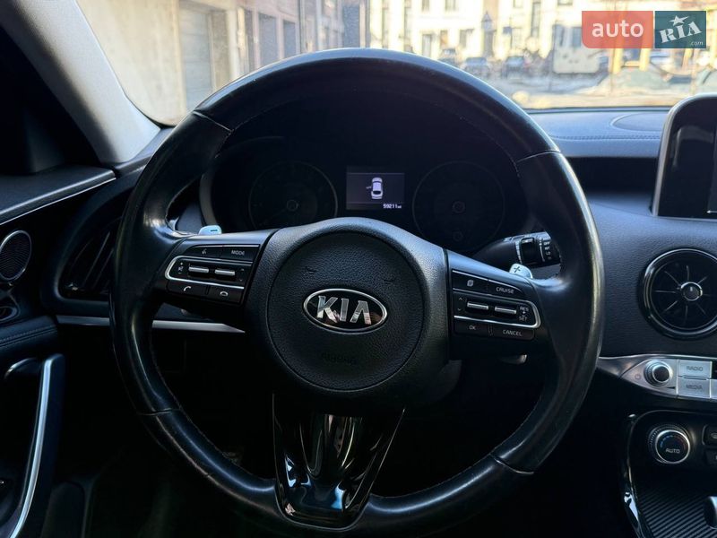 Фастбек Kia Stinger 2019 в Львові