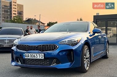 Фастбэк Kia Stinger 2019 в Киеве Фастбэк Kia Stinger 2019 в Киеве