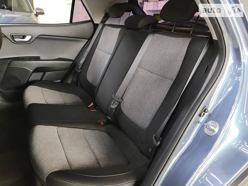 Позашляховик / Кросовер Kia Stonic 2017 в Києві