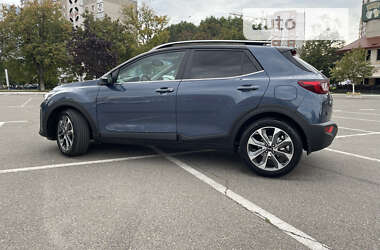 Внедорожник / Кроссовер Kia Stonic 2018 в 