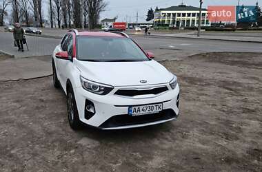 Позашляховик / Кросовер Kia Stonic 2018 в Черкасах