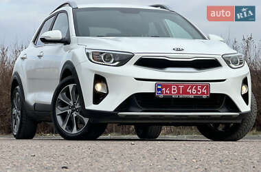 Внедорожник / Кроссовер Kia Stonic 2019 в Дрогобыче