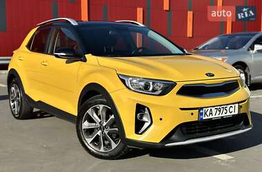 Внедорожник / Кроссовер Kia Stonic 2021 в Киеве