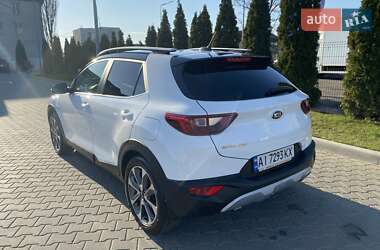 Внедорожник / Кроссовер Kia Stonic 2020 в 