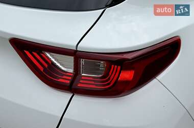 Внедорожник / Кроссовер Kia Stonic 2020 в 