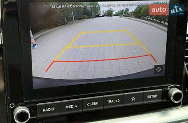 Внедорожник / Кроссовер Kia Stonic 2020 в 