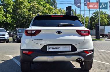 Внедорожник / Кроссовер Kia Stonic 2020 в 