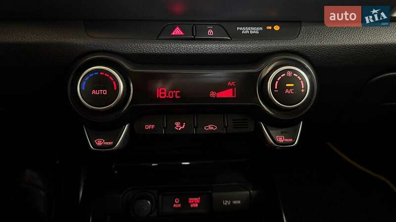 Позашляховик / Кросовер Kia Stonic 2018 в Ужгороді