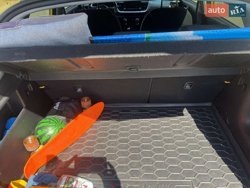 Позашляховик / Кросовер Kia Stonic 2018 в Конотопі