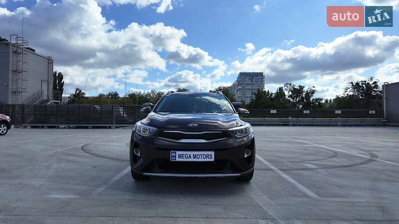 Позашляховик / Кросовер Kia Stonic 2017 в Києві