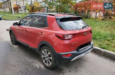 Внедорожник / Кроссовер Kia Stonic 2020 в 