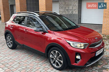 Внедорожник / Кроссовер Kia Stonic 2019 в 