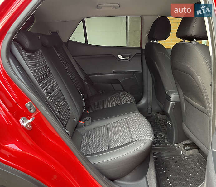 Внедорожник / Кроссовер Kia Stonic 2019 в Киеве фото 36 Внедорожник / Кроссовер Kia Stonic 2019 в Киеве