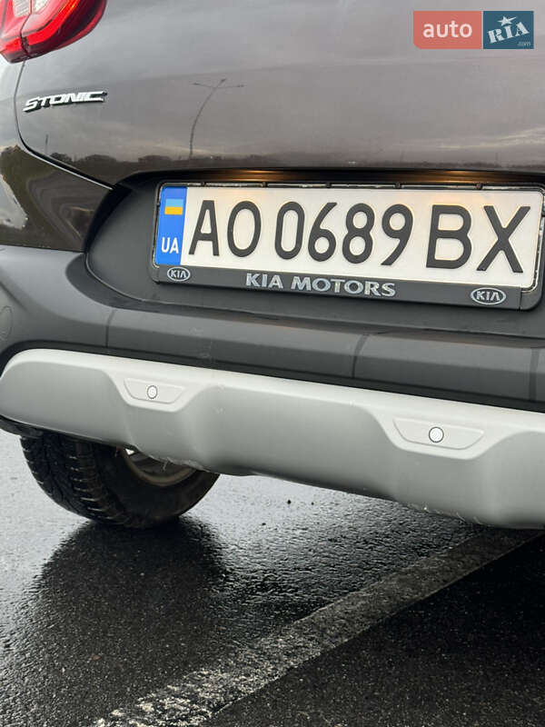 Внедорожник / Кроссовер Kia Stonic 2018 в Львове