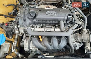 Внедорожник / Кроссовер Kia Stonic 2018 в Черкассах