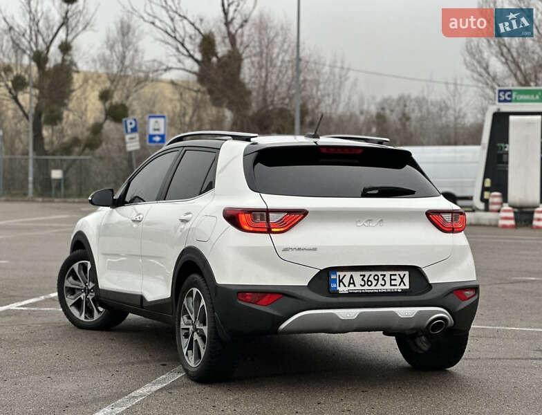 Внедорожник / Кроссовер Kia Stonic 2021 в Киеве