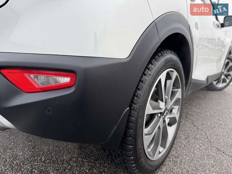 Позашляховик / Кросовер Kia Stonic 2022 в Києві