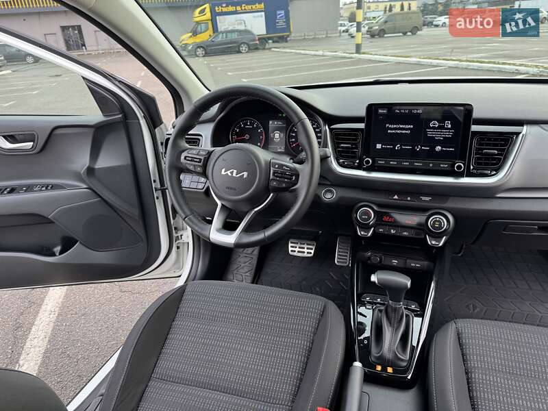 Позашляховик / Кросовер Kia Stonic 2022 в Києві