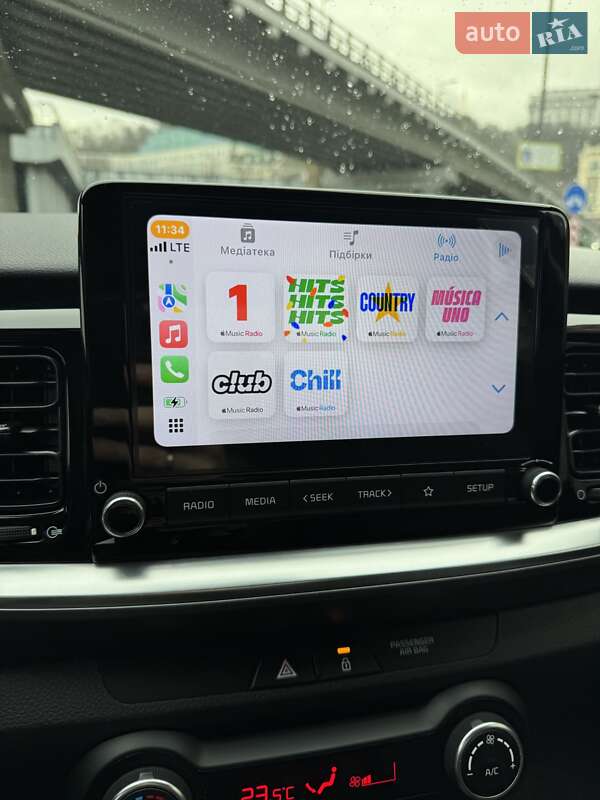 Позашляховик / Кросовер Kia Stonic 2022 в Києві