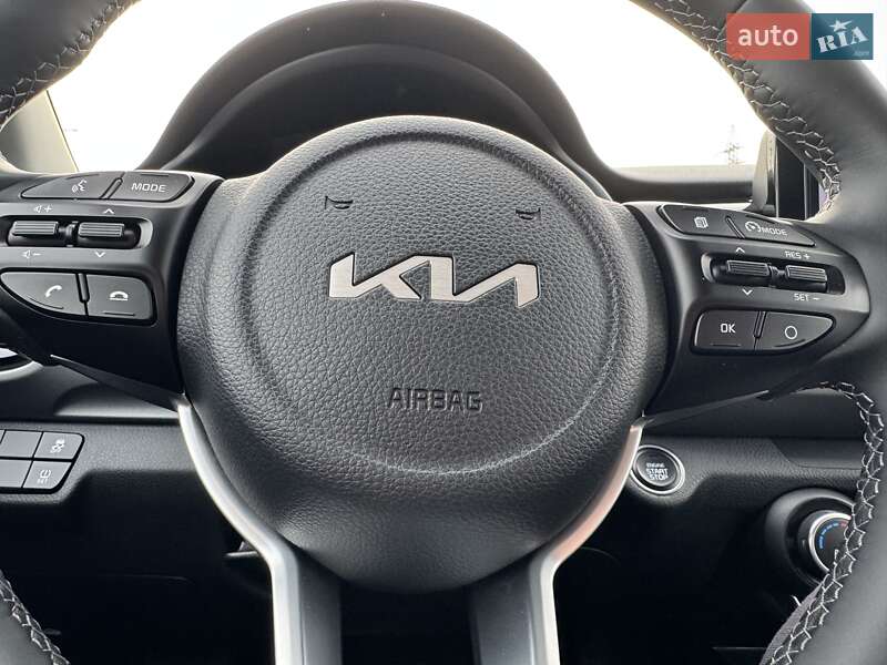 Позашляховик / Кросовер Kia Stonic 2022 в Києві