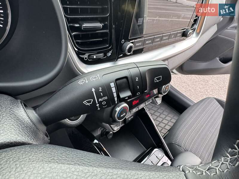 Внедорожник / Кроссовер Kia Stonic 2022 в Киеве