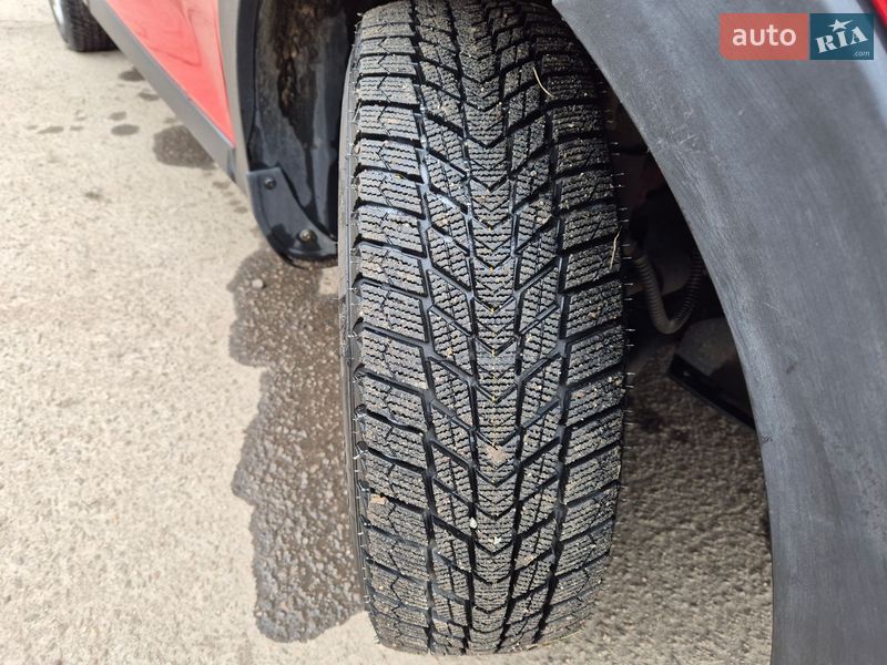 Внедорожник / Кроссовер Kia Stonic 2020 в Запорожье