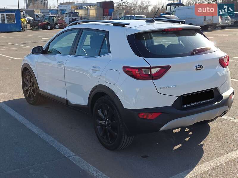 Внедорожник / Кроссовер Kia Stonic 2018 в Киеве фото 5 Внедорожник / Кроссовер Kia Stonic 2018 в Киеве