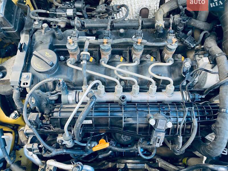 Внедорожник / Кроссовер Kia Stonic 2017 в Виннице