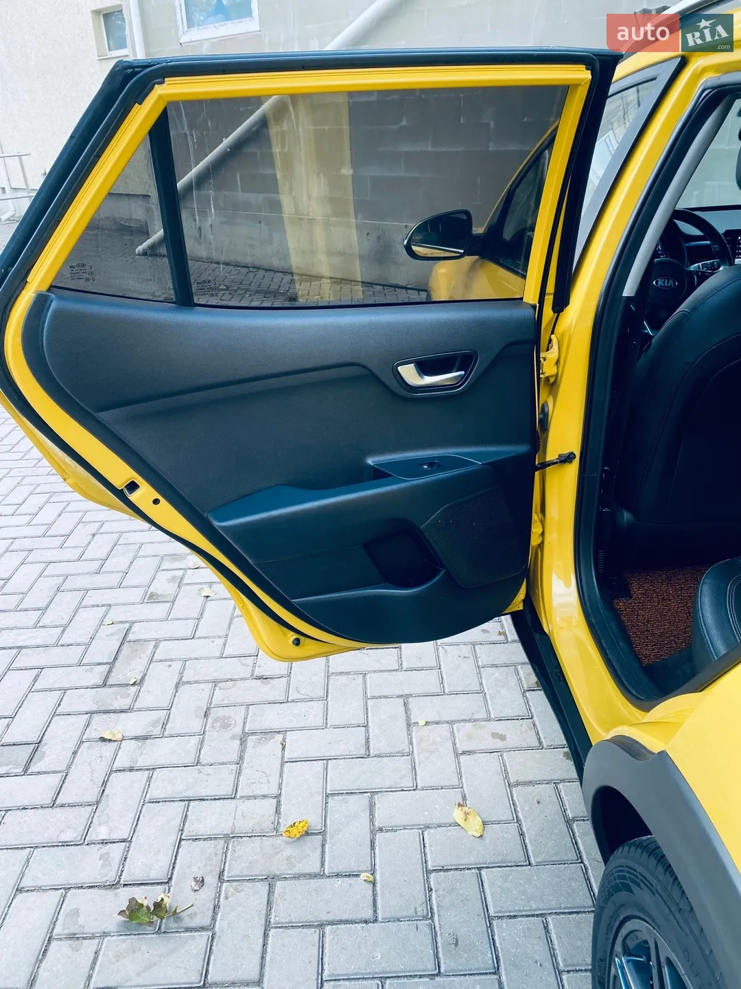 2017 Kia Stonic - мініатюра 22