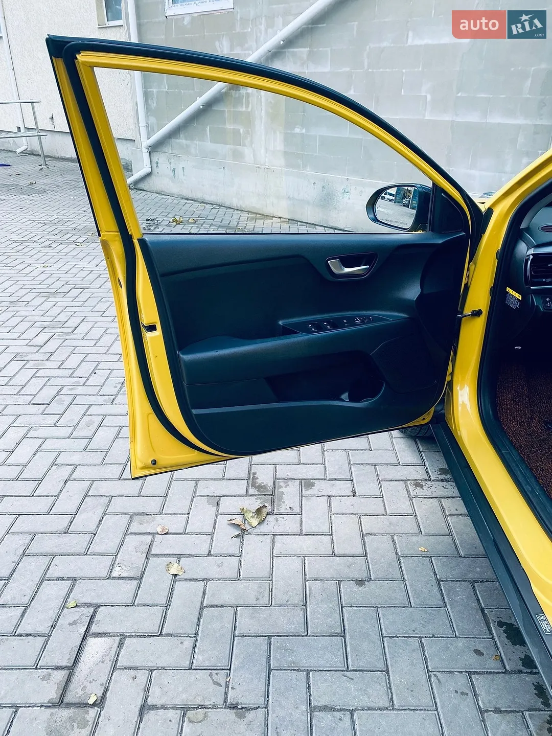 2017 Kia Stonic - мініатюра 17