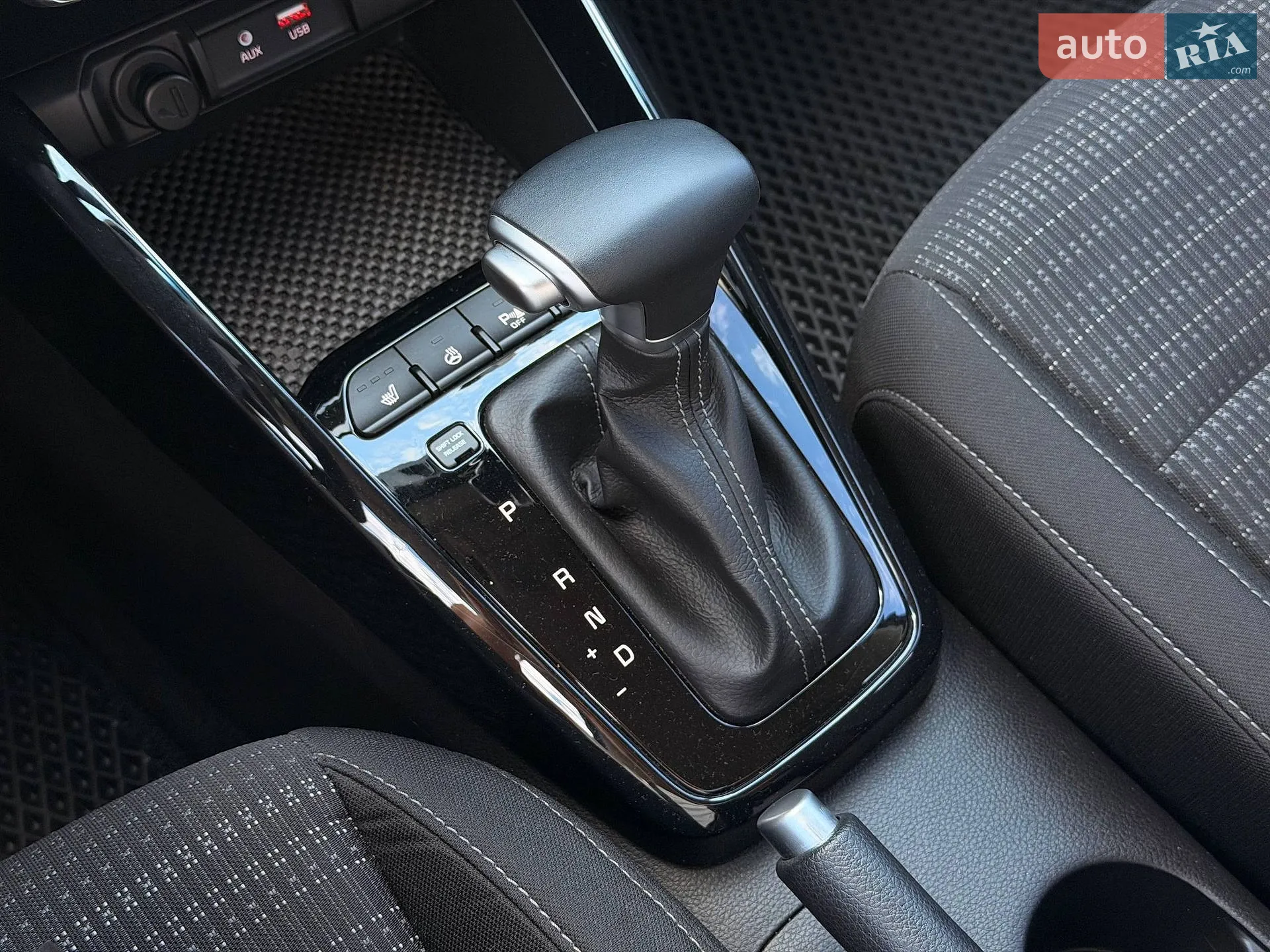 2020 Kia Stonic - мініатюра 75