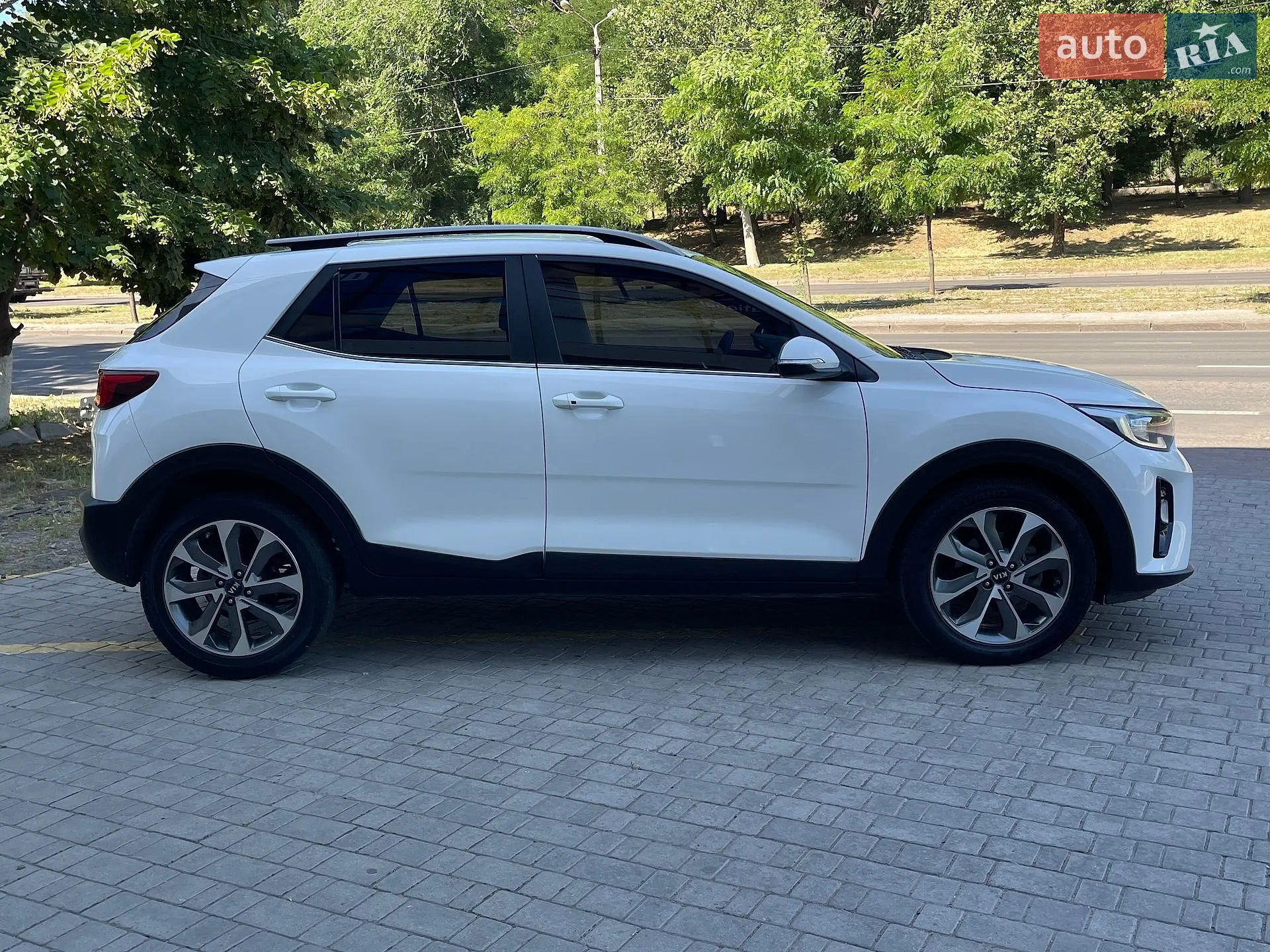 2017 Kia Stonic - мініатюра 8