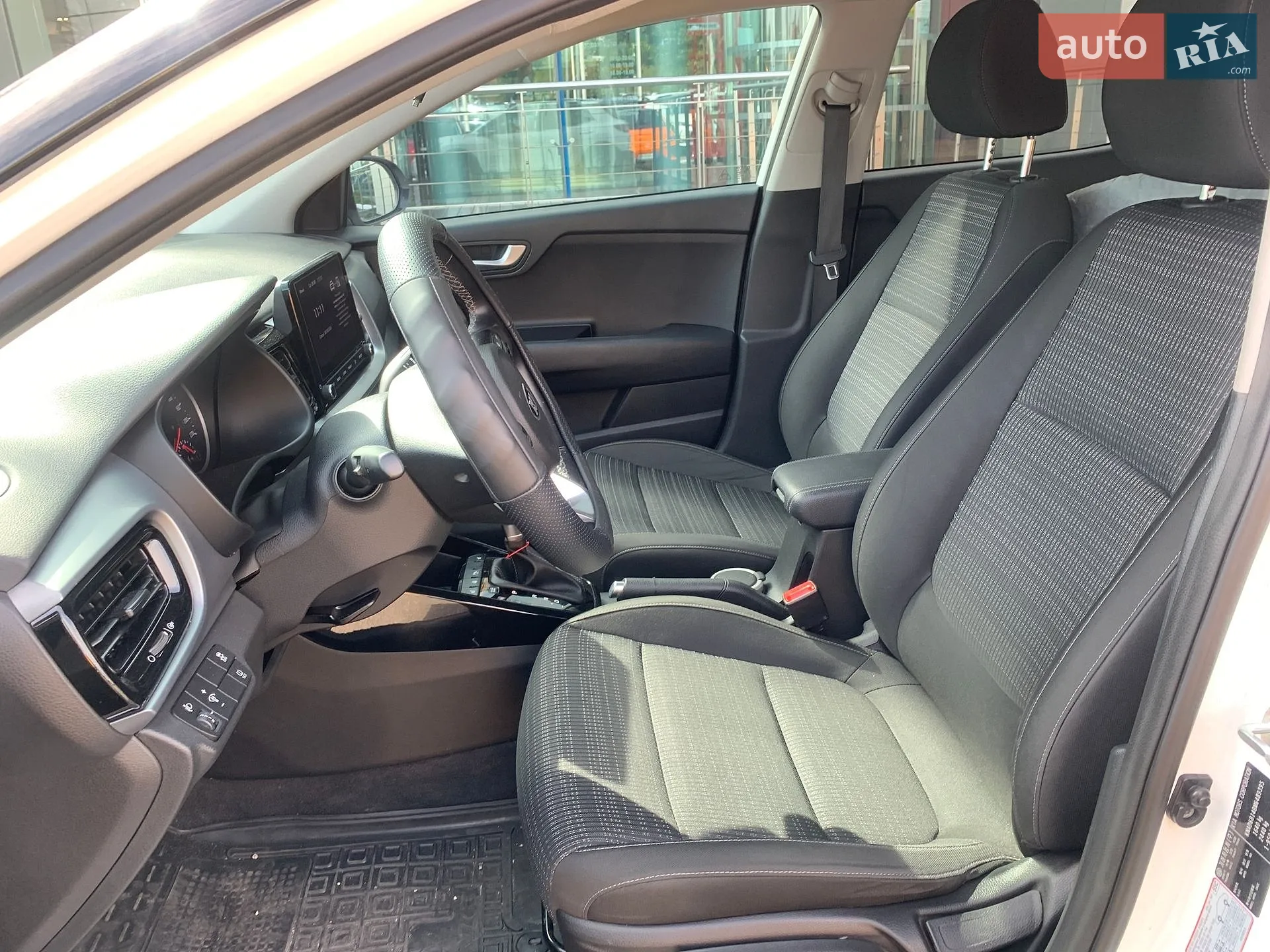 2020 Kia Stonic - мініатюра 25