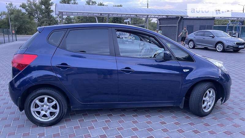 Микровэн Kia Venga 2010 в Запорожье