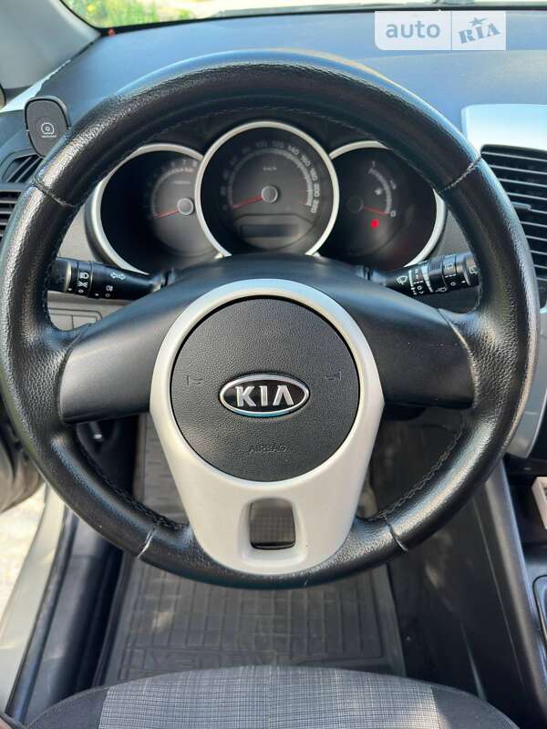 Мікровен Kia Venga 2011 в Києві